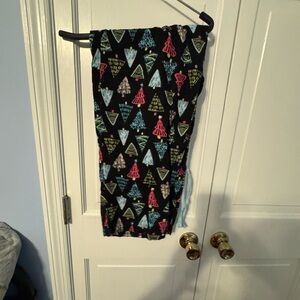 Sleep Chic Fleece Pajama Pants – Christmas Tree Print (M) Tree Patterned Pants